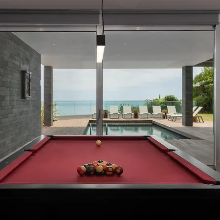 Neves Luxury Pool And Sea Views