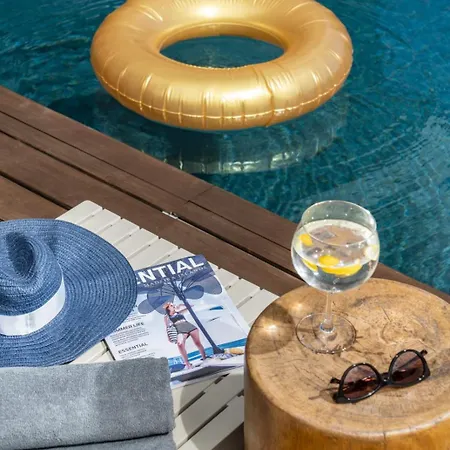 Neves Luxury Pool And Sea Views *